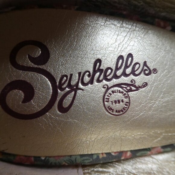Seychelles Password Print Burgundy Paisley Embossed Leather Heels Pumps Womens 9 - Picture 13 of 15